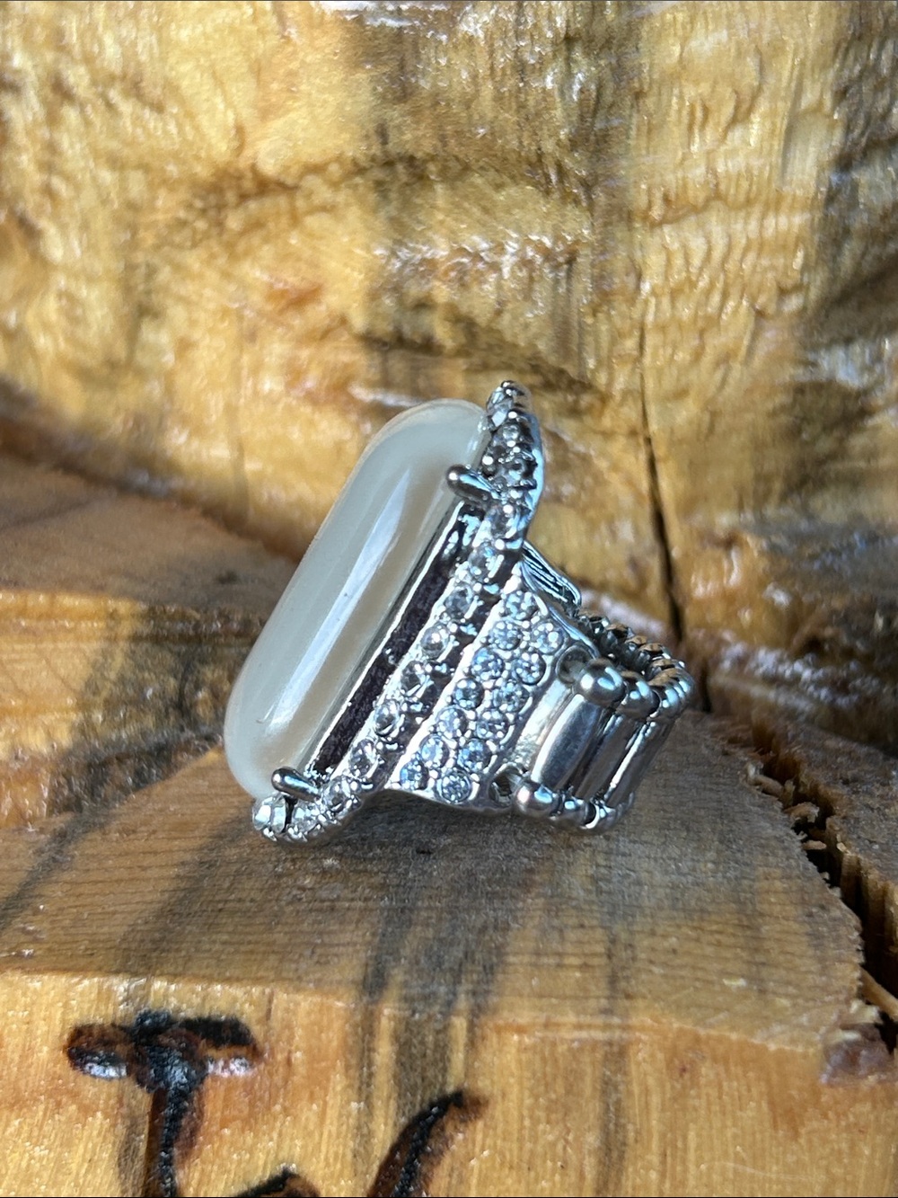 Vintage White Cat's Eye Cocktail Ring with Crystal Halo - Picture 3 of 8